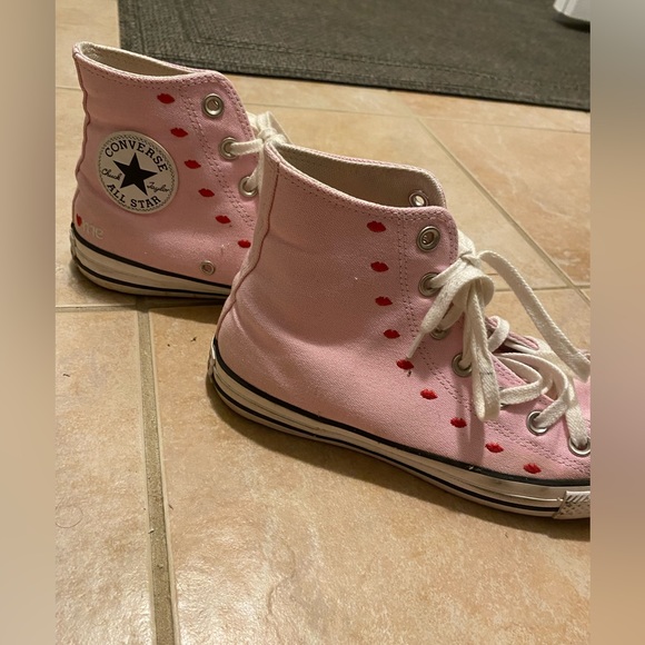 Pink Embroidered Converse - Picture 3 of 4